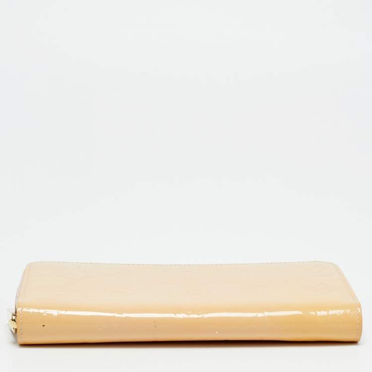 Pre Owned Louis Vuitton Rose Angelique Monogram Vernis Zippy Wallet