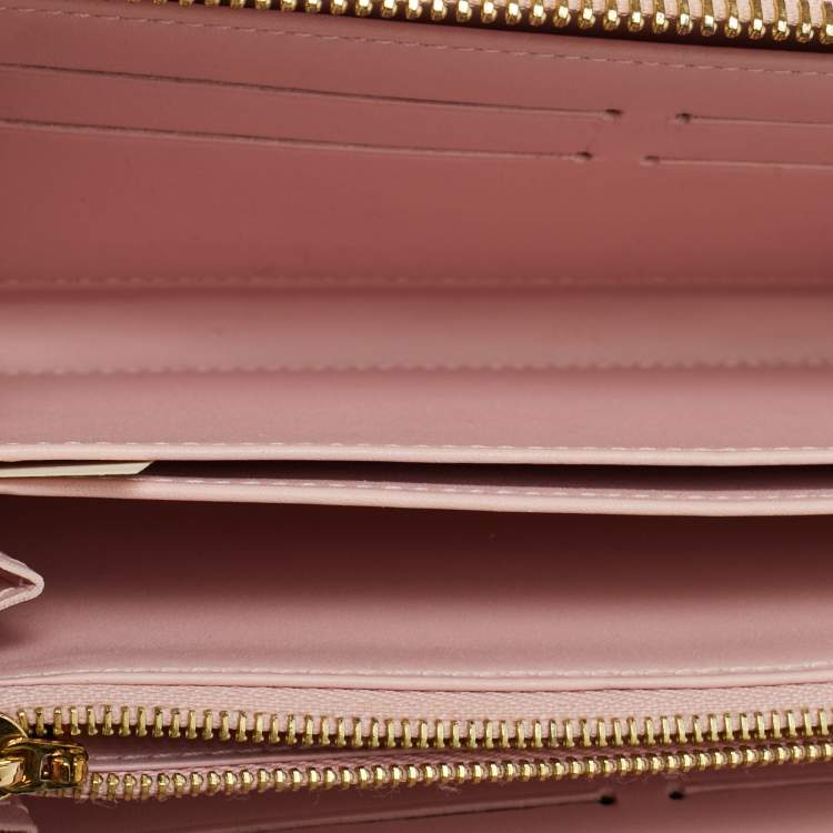 Pre Owned Louis Vuitton Rose Angelique Monogram Vernis Zippy Wallet