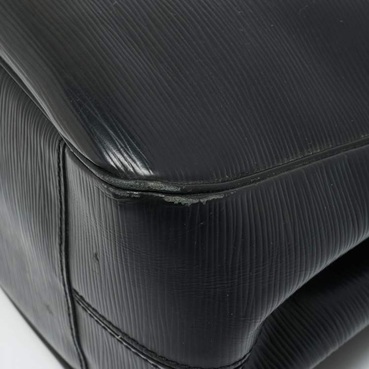 Pre Owned Louis Vuitton Passy PM Black Epi Leather Bag