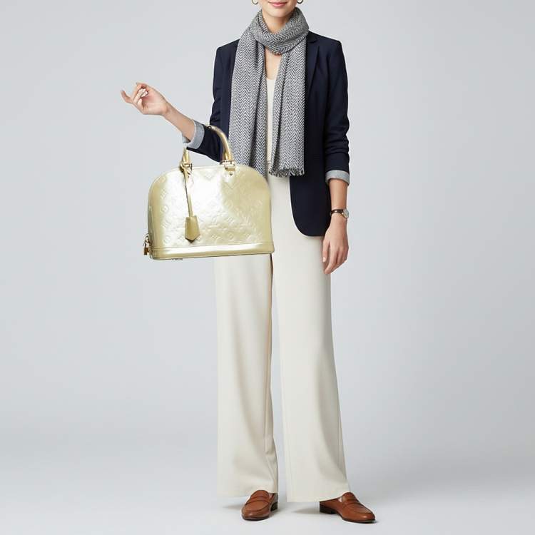 مملوكة مسبقًا Louis Vuitton Alma PM Blanc Corail Monogram Vernis Bag