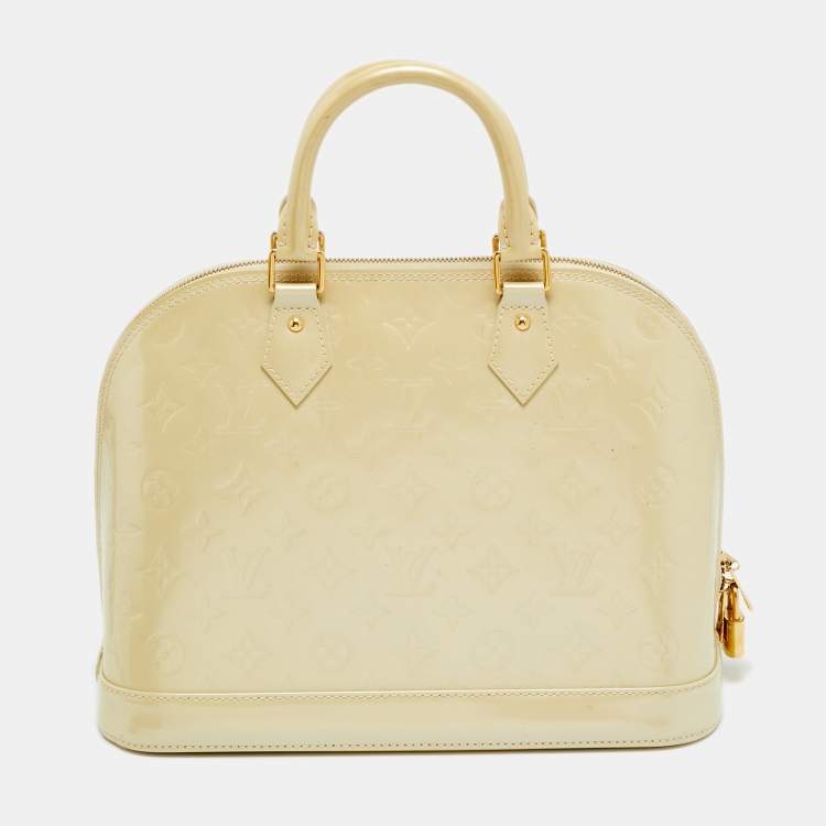 مملوكة مسبقًا Louis Vuitton Alma PM Blanc Corail Monogram Vernis Bag