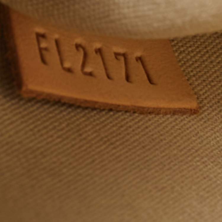 مملوكة مسبقًا Louis Vuitton Alma PM Blanc Corail Monogram Vernis Bag