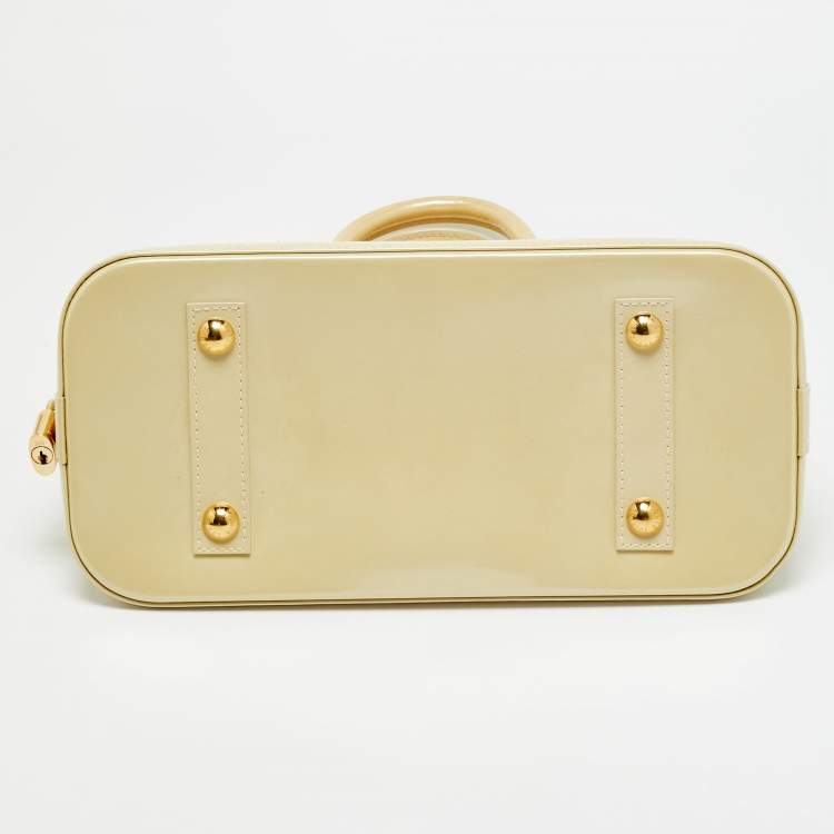 مملوكة مسبقًا Louis Vuitton Alma PM Blanc Corail Monogram Vernis Bag