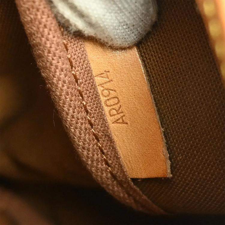 Pre Owned Louis Vuitton Saumur 35 Brown Monogram Canvas Messenger Bag