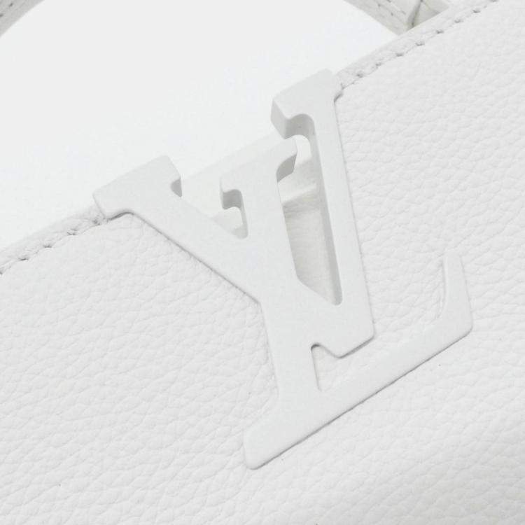 مملوكة مسبقًا Louis Vuitton Capucines Ew Mini Handbag