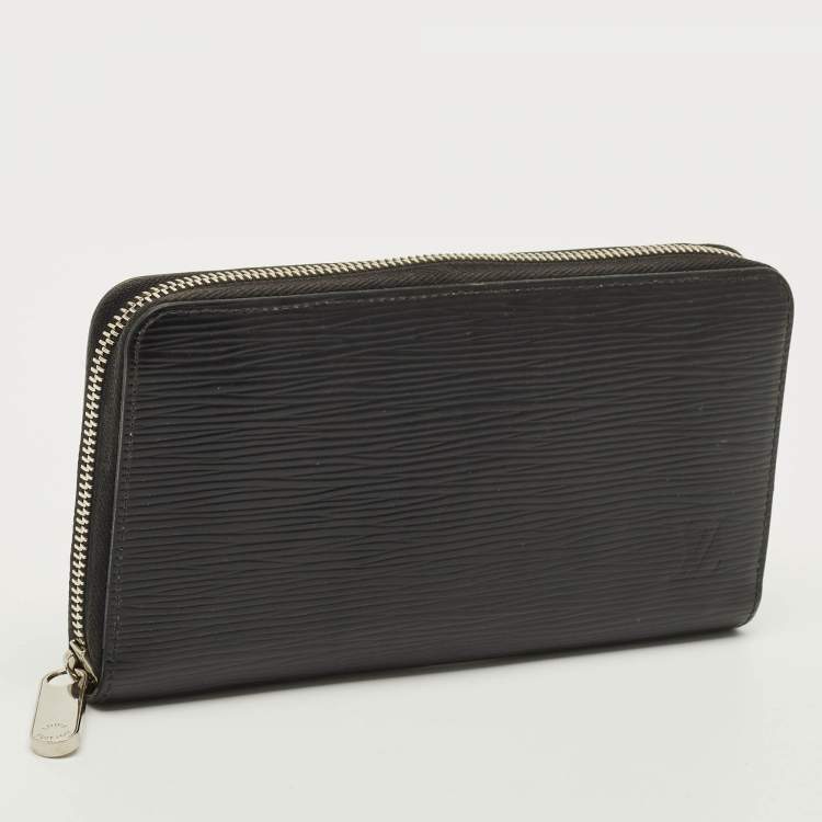 مملوكة مسبقًا Louis Vuitton Zippy Black Epi Leather Wallet
