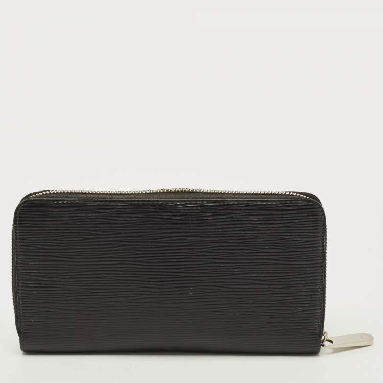 مملوكة مسبقًا Louis Vuitton Zippy Black Epi Leather Wallet