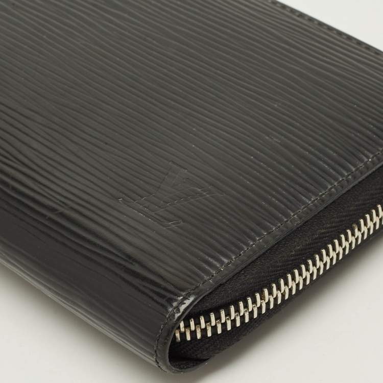 مملوكة مسبقًا Louis Vuitton Zippy Black Epi Leather Wallet