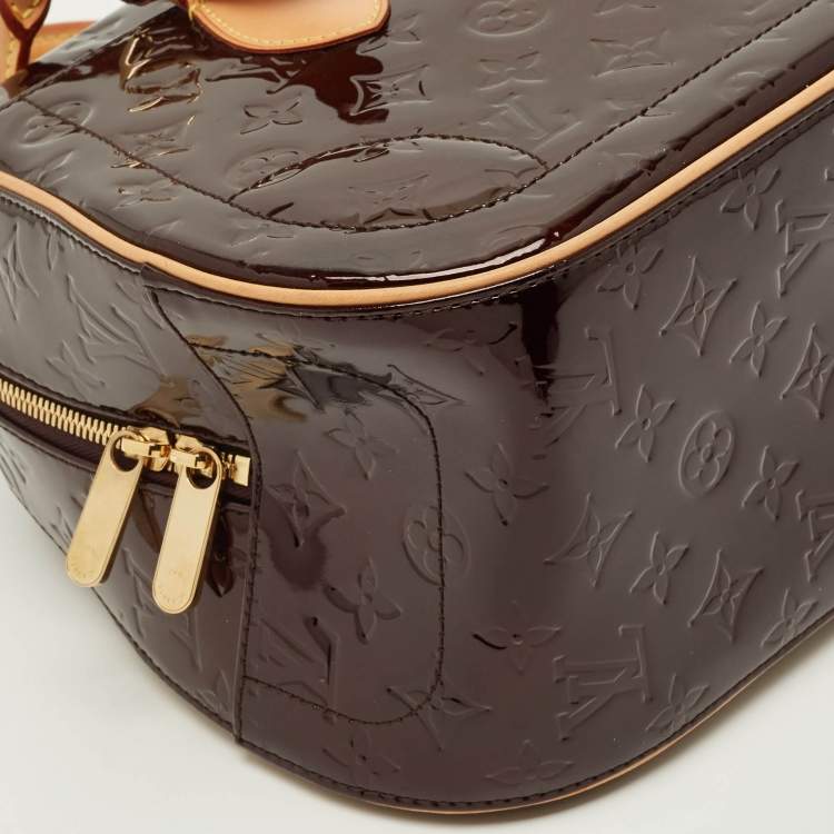 مملوكة مسبقًا Louis Vuitton Summit Drive Amarante Monogram Vernis Bag