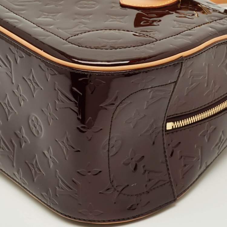 مملوكة مسبقًا Louis Vuitton Summit Drive Amarante Monogram Vernis Bag