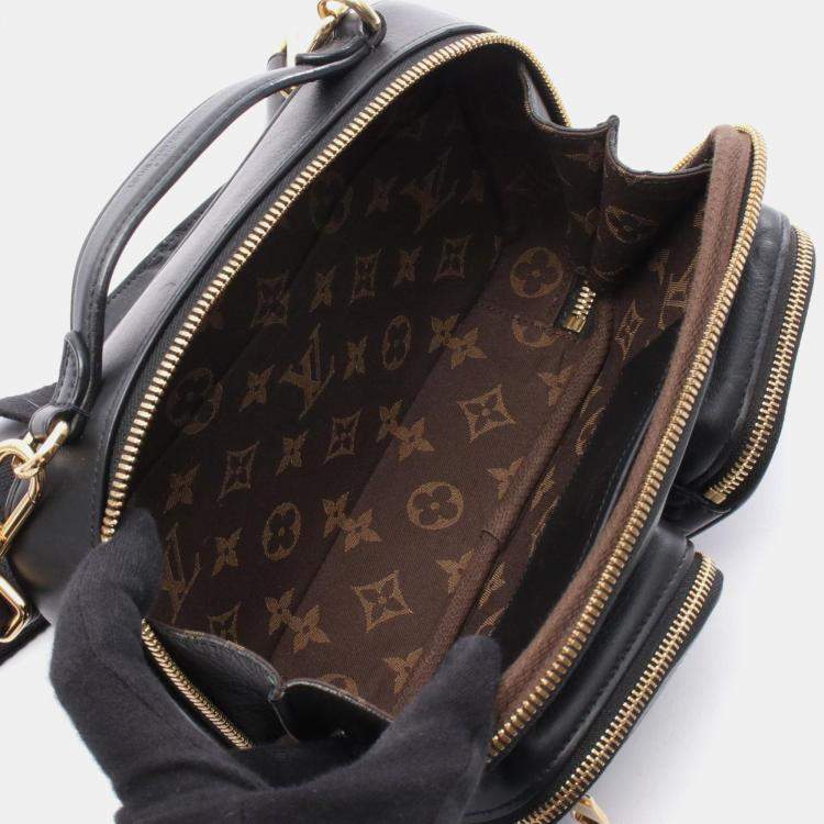 Pre Owned Louis Vuitton Utility Black Leather Crossbody Bag