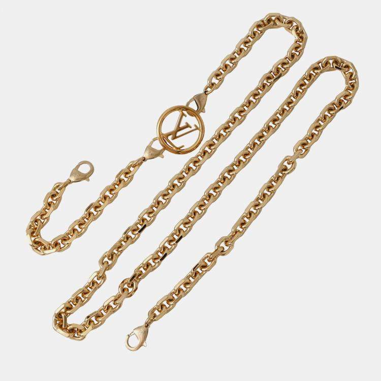 مملوكة مسبقًا Louis Vuitton Chain Shoulder Bag Monogram Lambskin Pochette Coussin Black