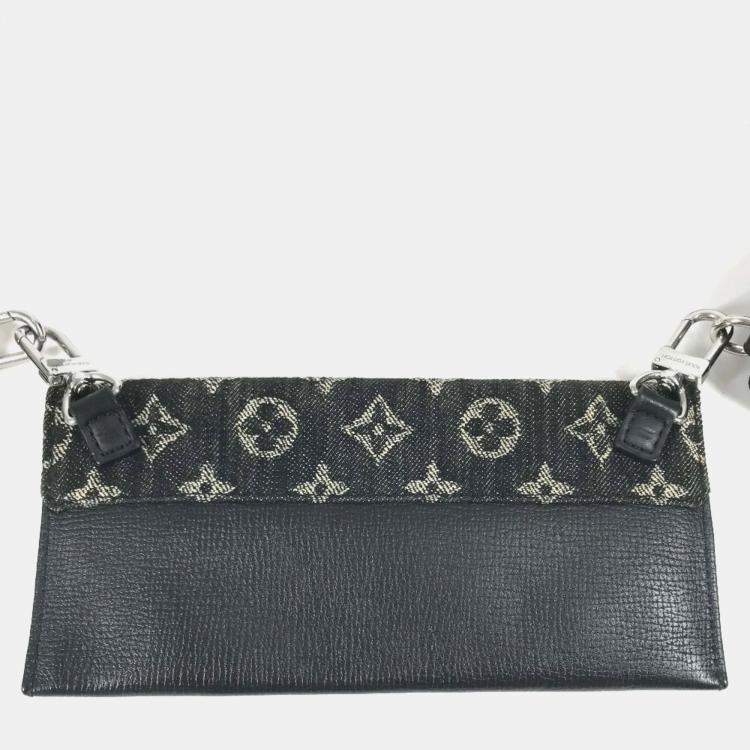 مملوكة مسبقًا Louis Vuitton Squared Collection Trio Pouch Crossbody Flap Monogram Denim And Taurillon Leather Black