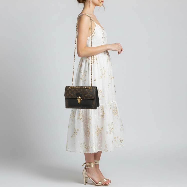 Pre Owned Louis Vuitton Victoire Black Monogram Canvas and Leather Bag