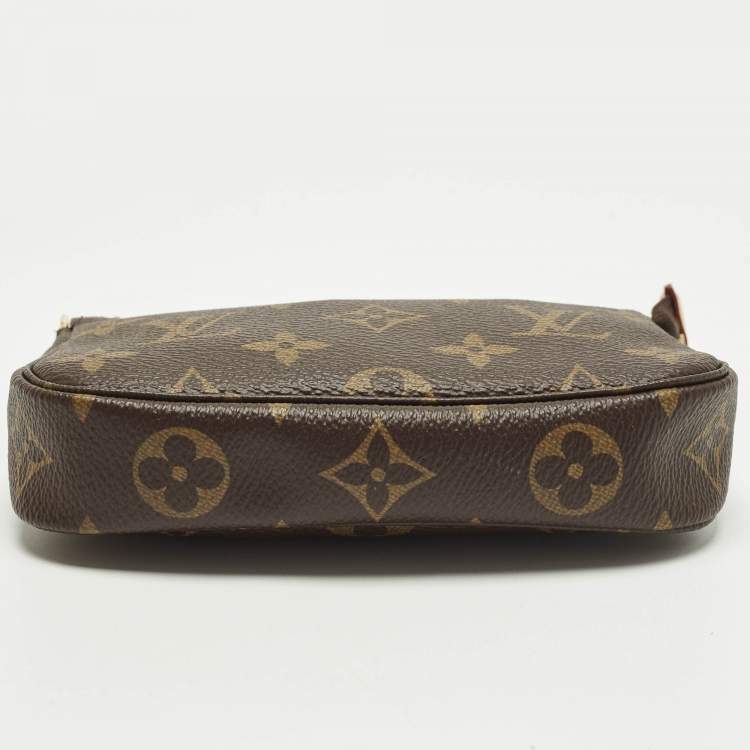 Pre Owned Louis Vuitton Mini Monogram Canvas Pochette Accessoires Bag