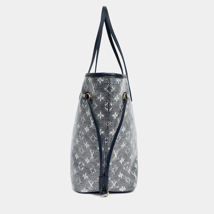 مملوكة مسبقًا Louis Vuitton Iridescent Blue Monogram MM Neverfull