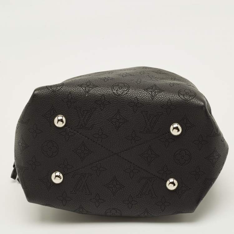 Pre Owned Louis Vuitton Bella Black Monogram Mahina Leather Bucket Bag