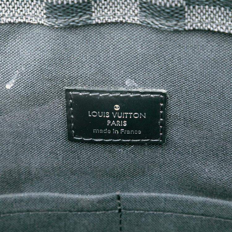 مملوكة مسبقًا Louis Vuitton Black Damier Graphite Tadao PM
