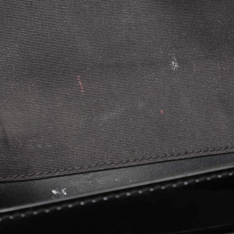 Pre Owned Louis Vuitton Louise Black Vernis Clutch