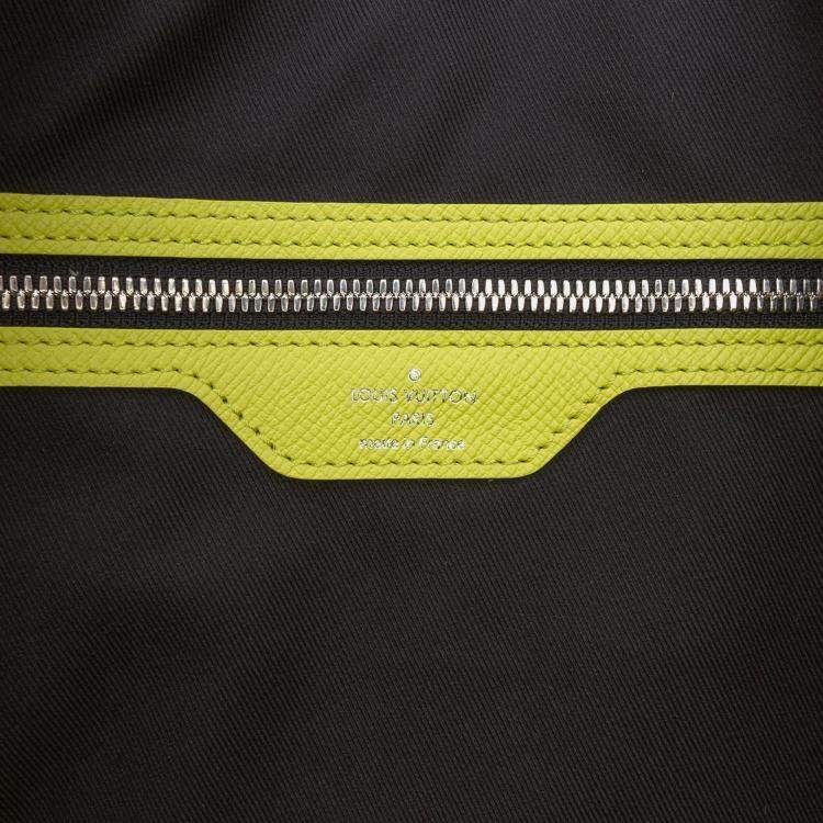 مملوكة مسبقًا Louis Vuitton Yellow Taigarama Keepall Bandouliere 50