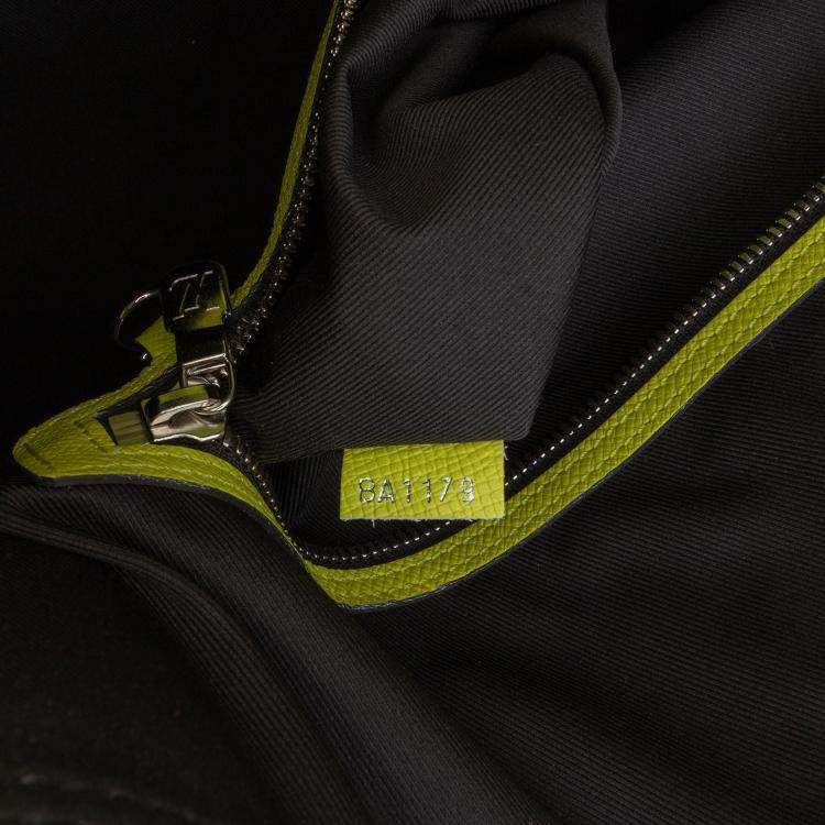 مملوكة مسبقًا Louis Vuitton Yellow Taigarama Keepall Bandouliere 50