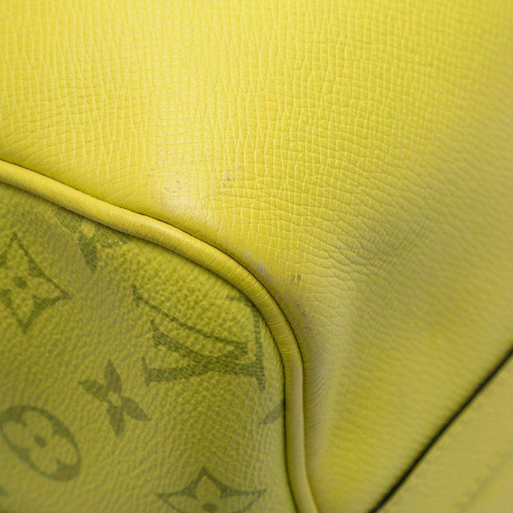مملوكة مسبقًا Louis Vuitton Yellow Taigarama Keepall Bandouliere 50
