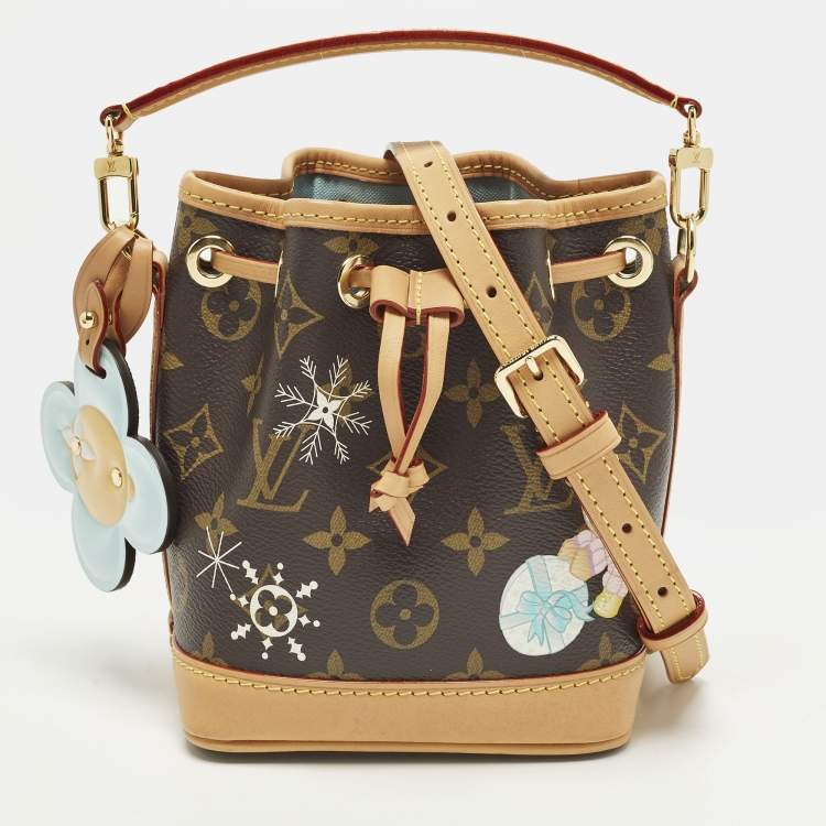 مملوكة مسبقًا Louis Vuitton Noe Nano Monogram Azur Frost Canvas Bucket Bag