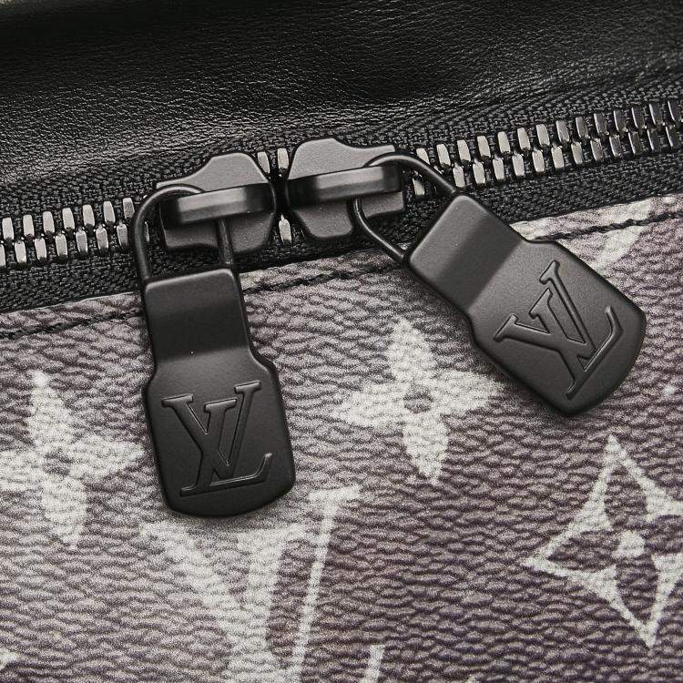 Pre Owned Louis Vuitton Black Monogram Galaxy Discovery Bumbag