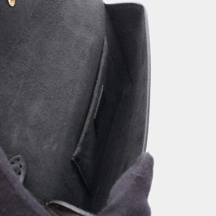 مملوكة مسبقًا Louis Vuitton Padlock on Strap Monogram Canvas and Leather Handbag 