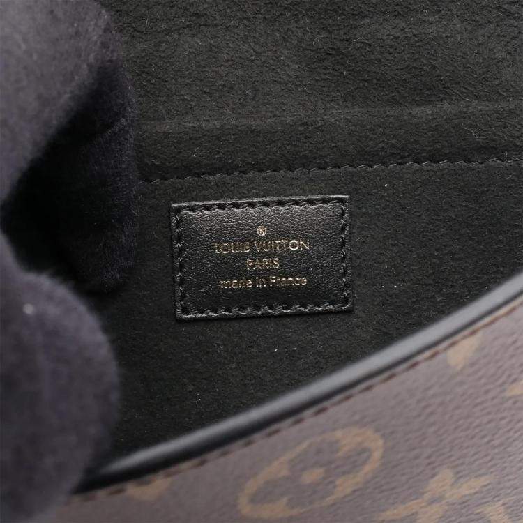 مملوكة مسبقًا Louis Vuitton Padlock on Strap Monogram Canvas and Leather Handbag 