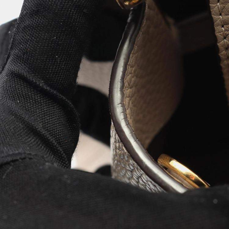 مملوكة مسبقًا Louis Vuitton Capucines Bb Galle Handbag Taurillon Leather Beige