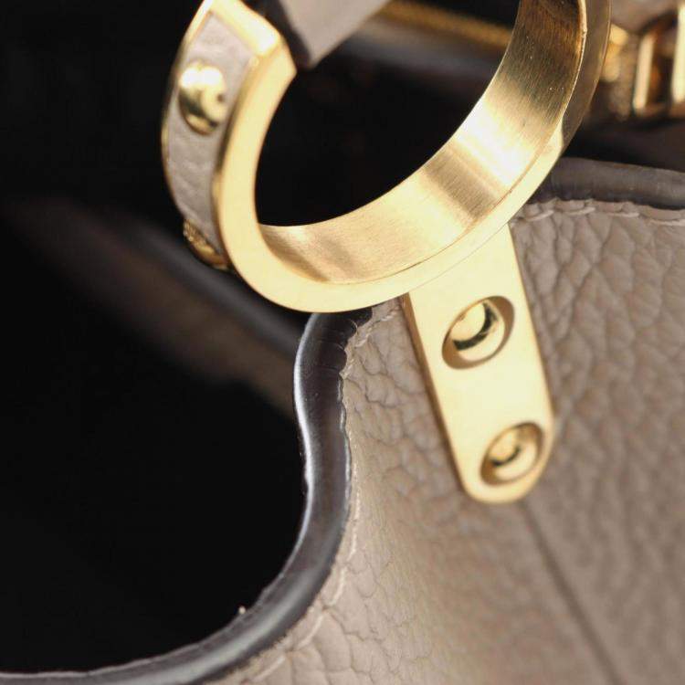 مملوكة مسبقًا Louis Vuitton Capucines Bb Galle Handbag Taurillon Leather Beige