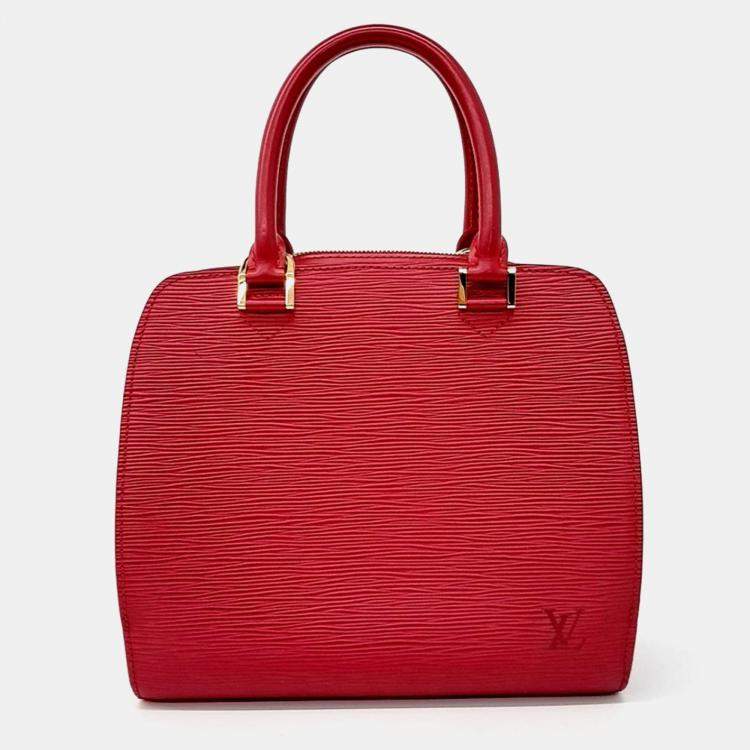 مملوكة مسبقًا Louis Vuitton Red Leather Epi Pont Neuf