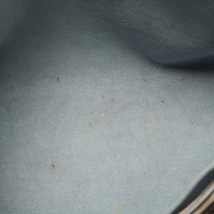 مملوكة مسبقًا Louis Vuitton On My Side PM Greige Monogram Canvas and Leather Bag