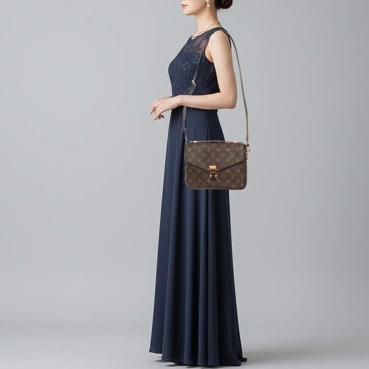 Pre Owned Louis Vuitton Pochette Metis Monogram Canvas Bag