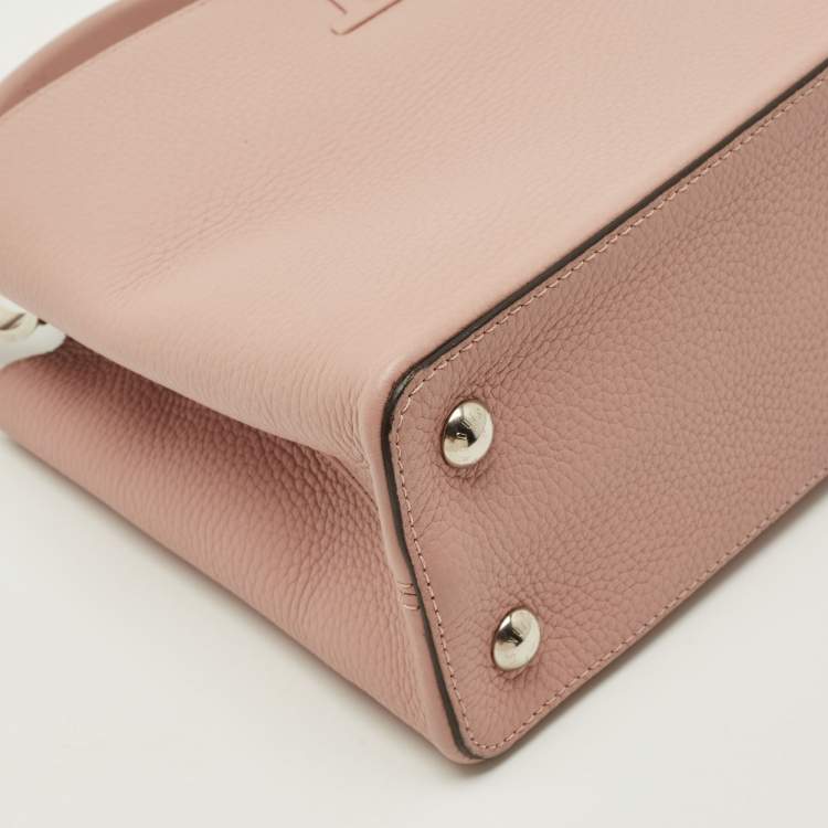 Pre Owned Louis Vuitton Capucines MM Pink Leather Bag