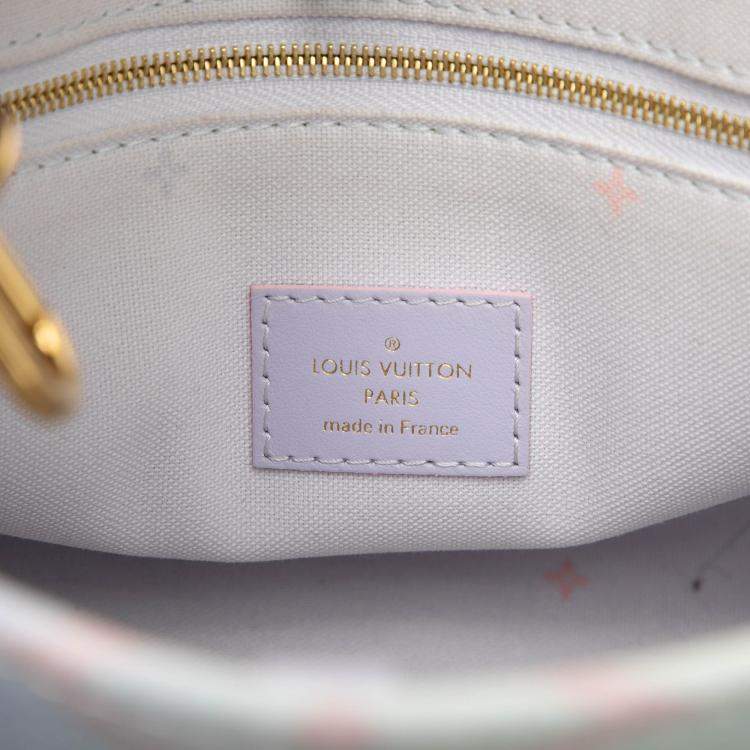 Pre Owned Louis Vuitton Pink Monogram Giant Spring in the City OnTheGo Tote PM