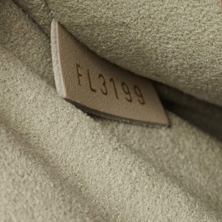 Pre Owned Louis Vuitton Dauphine MM Galet Leather Shoulder Bag