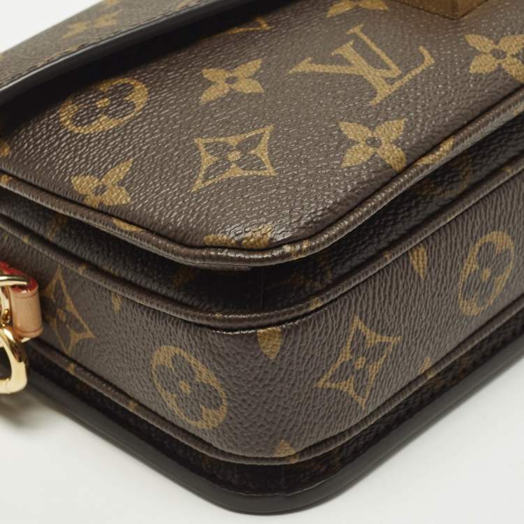 Pre Owned Louis Vuitton Pochette Métis East West Monogram Canvas Bag