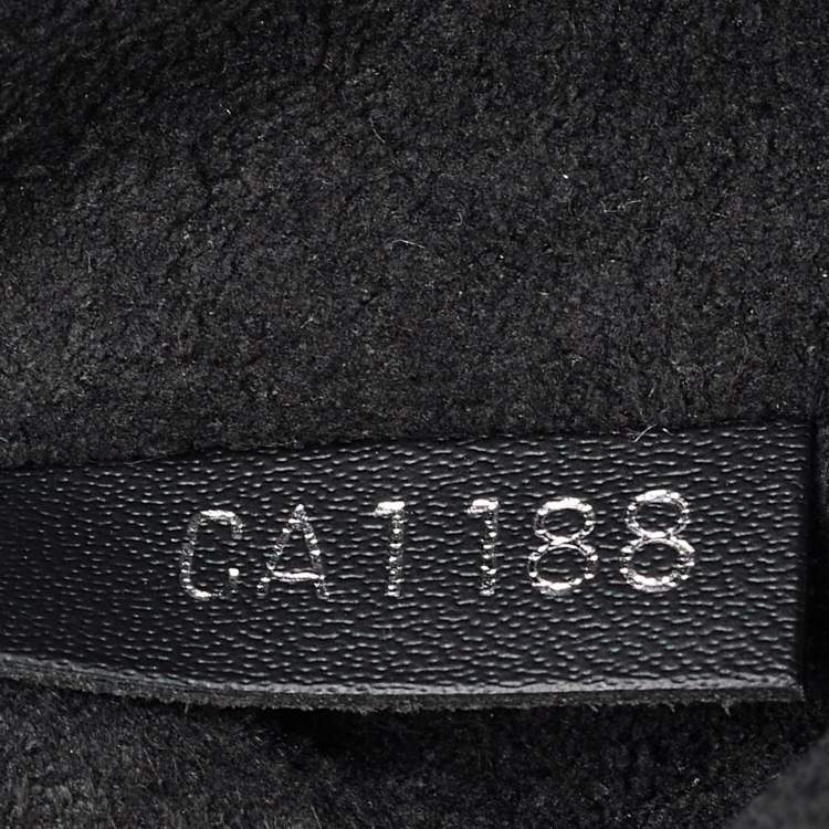 Pre Owned Louis Vuitton Cluny MM Black Epi Leather Bag