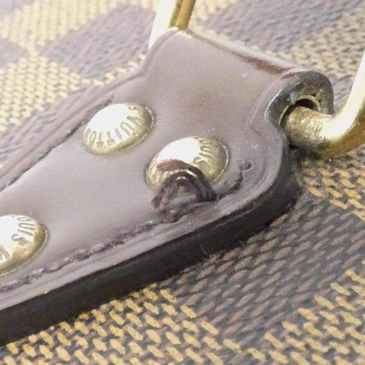 Pre Owned Louis Vuitton Damier Boite Bouteille Beauty Case