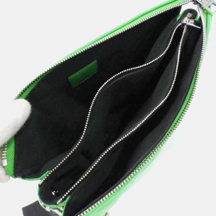 مملوكة مسبقًا Louis Vuitton Coussin Pm Handbag