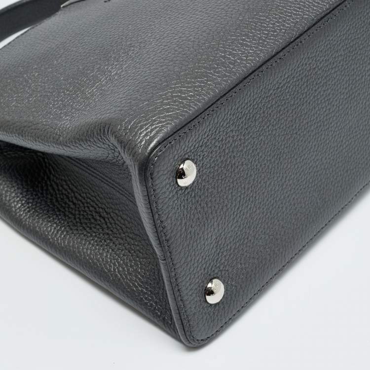 Pre Owned Louis Vuitton Capucines MM Grey Leather Bag