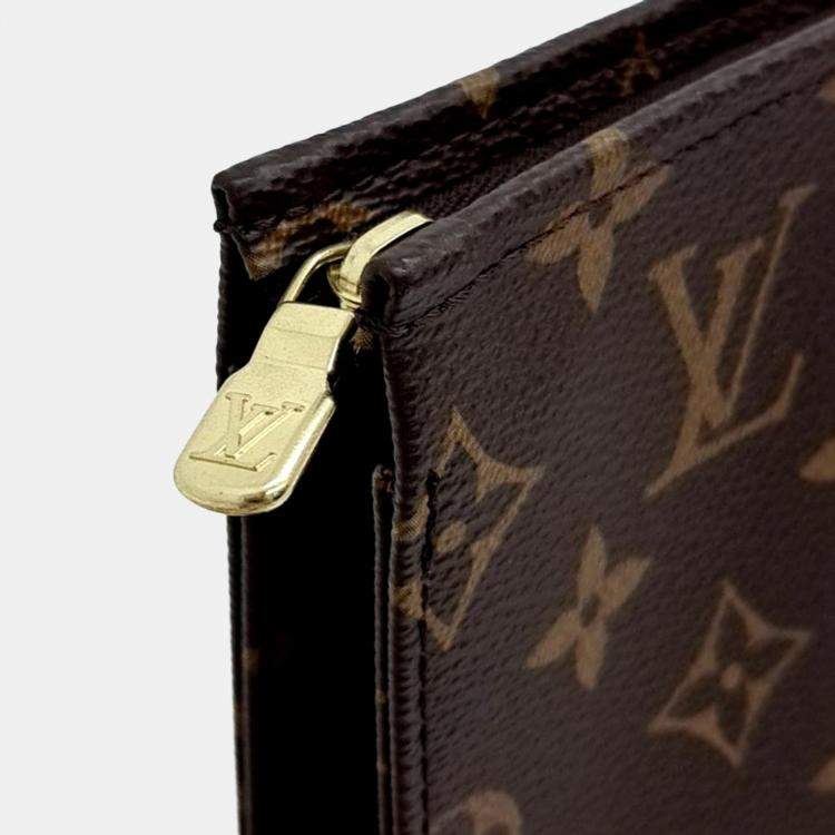 Pre Owned Louis Vuitton Brown Coated Canvas Monogram Pochette Toilette 26