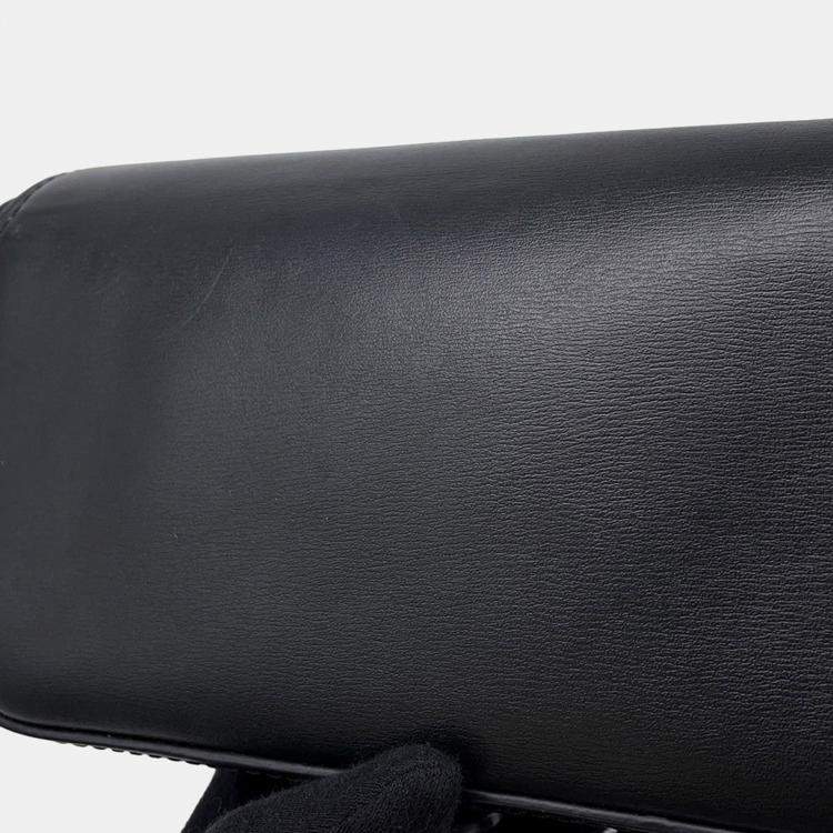 Pre Owned Louis Vuitton Officer Pouch Black Leather