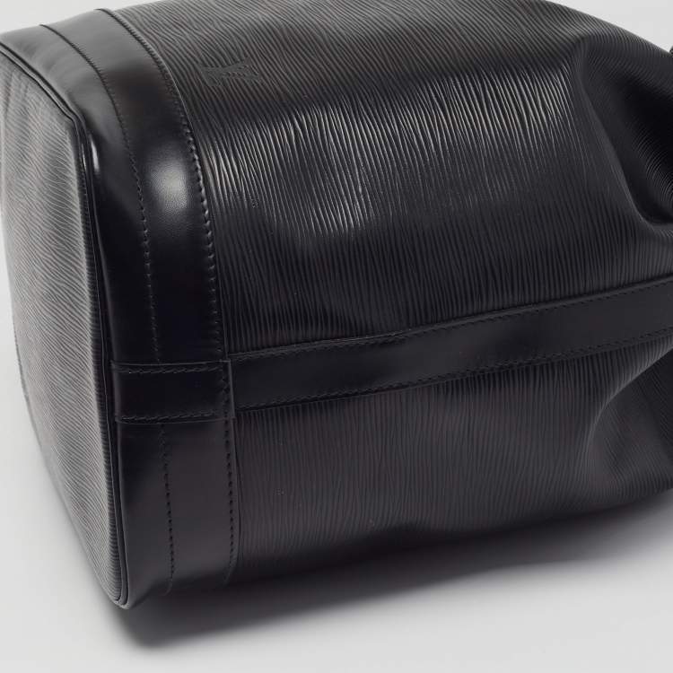 Pre Owned Louis Vuitton Noé GM Black Epi Leather Bucket Bag