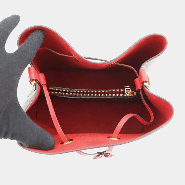 Pre Owned Louis Vuitton Neonoe Coquelicot Monogram Size Mm