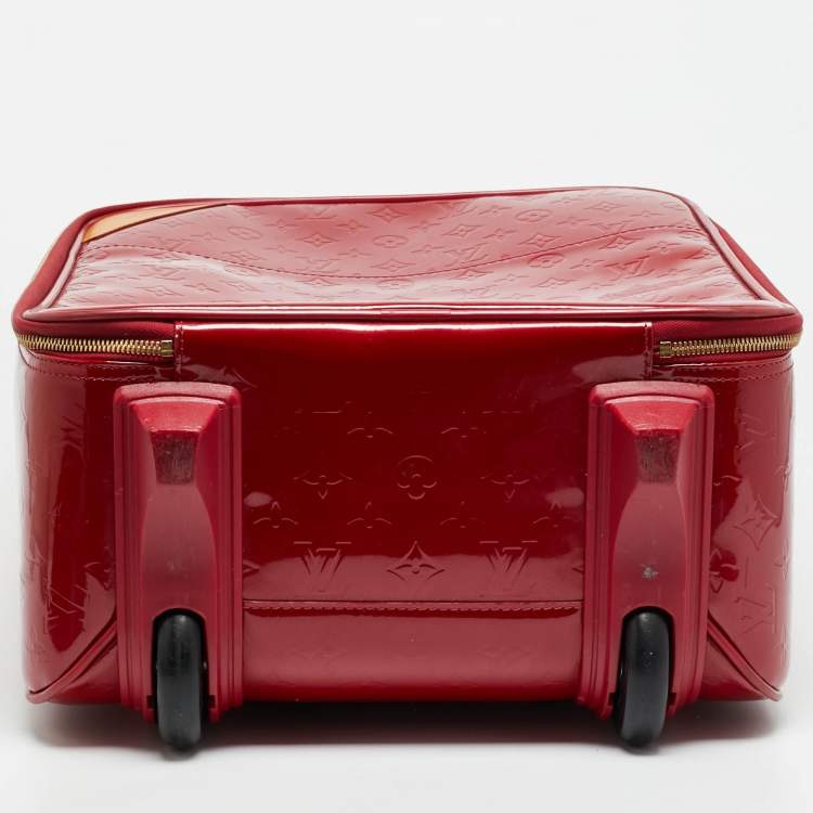 مملوكة مسبقًا Louis Vuitton Pegase 45 Pomme D’amour Monogram Vernis Luggage