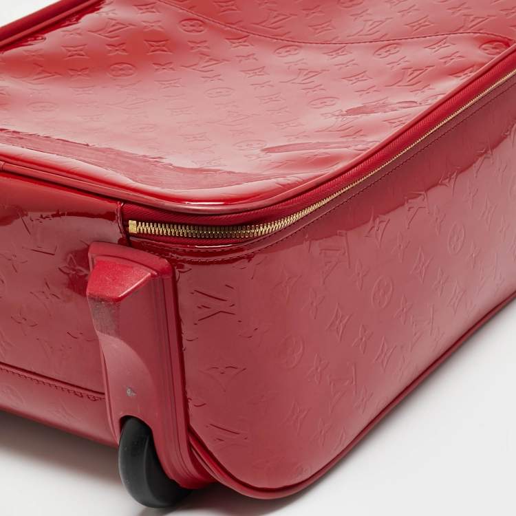 مملوكة مسبقًا Louis Vuitton Pegase 45 Pomme D’amour Monogram Vernis Luggage