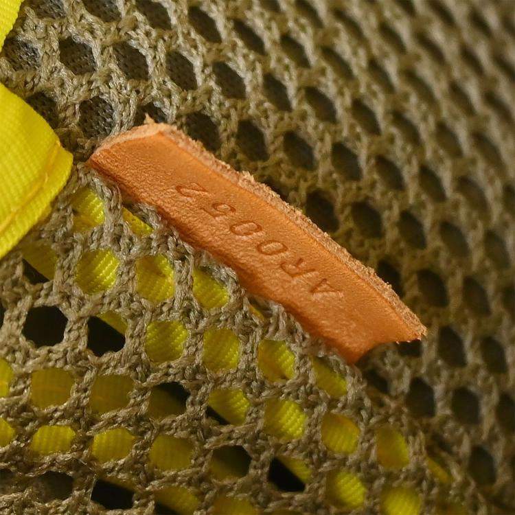 مملوكة مسبقًا Louis Vuitton Yellow LV Cup Weatherly Shoulder Bag